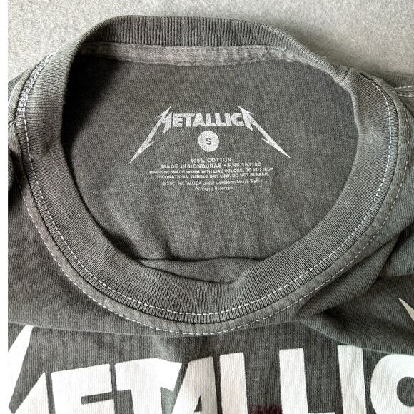 Metallica In Vertigo You Will Be NWOT Long Sleeve Band Concert TShirt Small - Picture 3 of 3